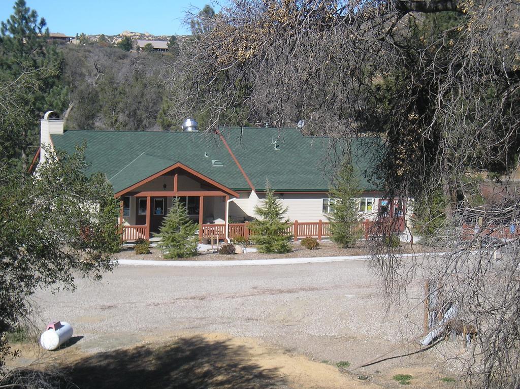 Oakzanita Springs Camping Resort Cottage 3 Descanso Exterior foto